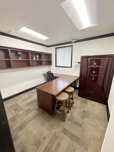 1030-Broadway-St-NE-03