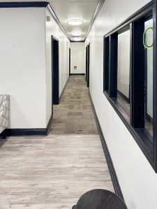 1030-Broadway-St-NE-09