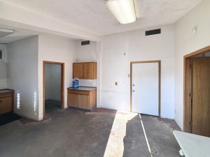 1411 Salem Industrial - INT -IMG_0135