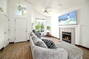 1625 1627 SE Cortland Ave Dallas Hi Res-5