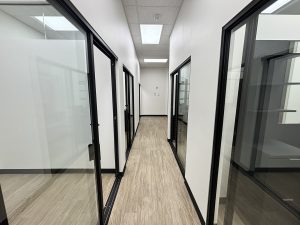 223 commercial st salon_02