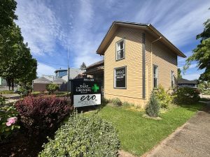 301 and 309 Shipping St NE Salem OR_05