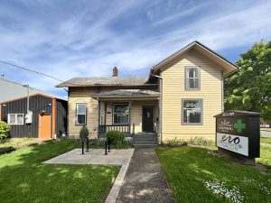 301 and 309 Shipping St NE Salem OR_08