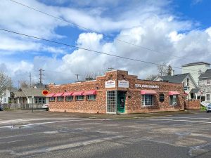 330 B Washington St-17