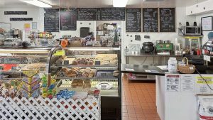 492-Machi-Rd-Whitethorn-CA-15