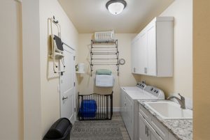 552 NE Dogwood St-22_1