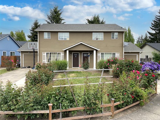 Rockingham-Ct-NE-3327-3329